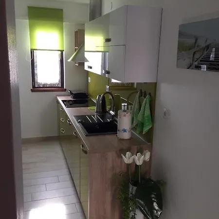 Baric 4412 Apartman *